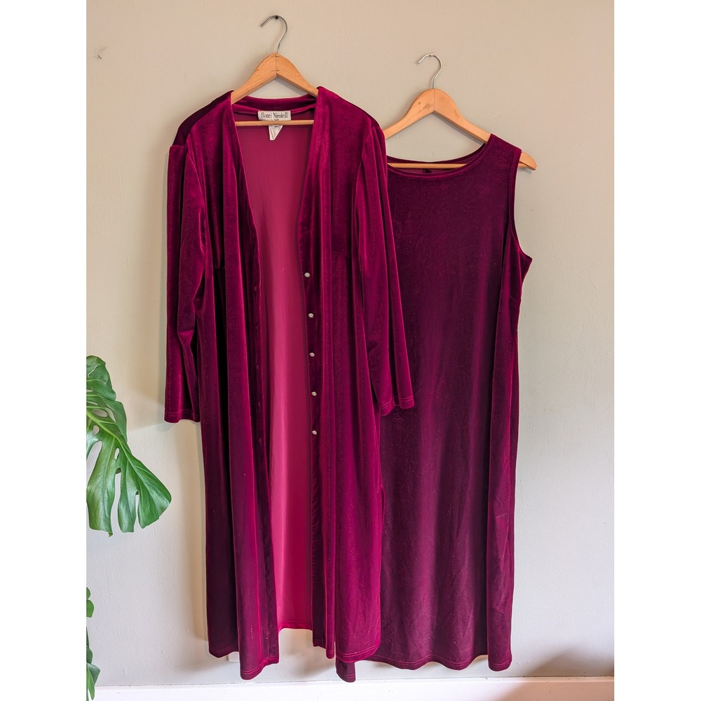 Vintage 80s/90s Ronni Nicole II Magenta Velvet Dress & Duster Set Size 20 Jewel